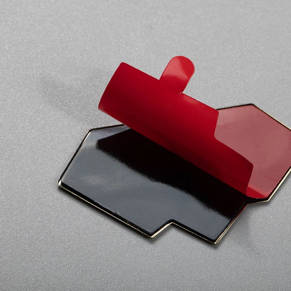 โลโก้แบรนด์เมทัลลิกแบบกำหนดเองสติกเกอร์ป้าย Chrome 3D สำหรับมอเตอร์อัตโนมัติ
